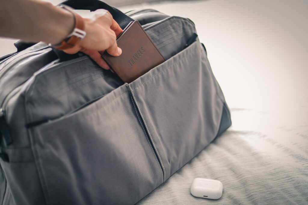 by Pakt Bags