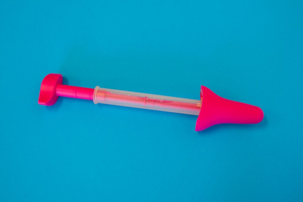 The Evalyn® Brush is a self-sampling device for screening for the Human PapillomaVirus (HPV). A reliable method of collecting vaginal/cervical specimens without discomfort.